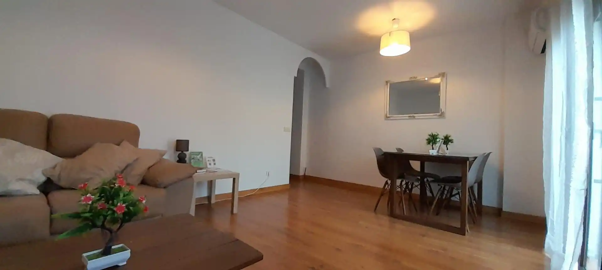 Sala d'estar de Pis en venda en Córdoba amb Aire condicionat i Balcó