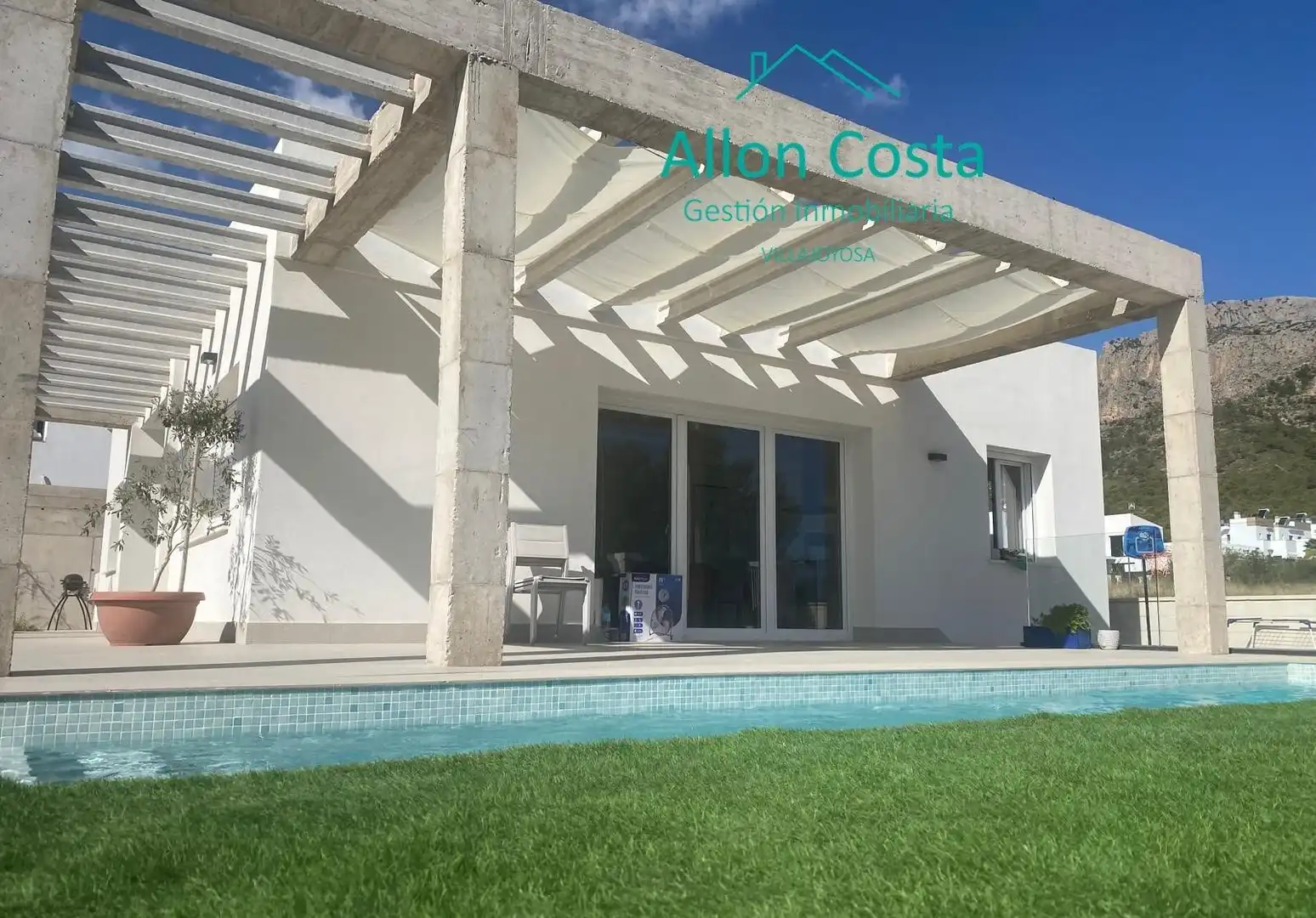 Chalet con piscina en venta en La Alberca, imagen 3