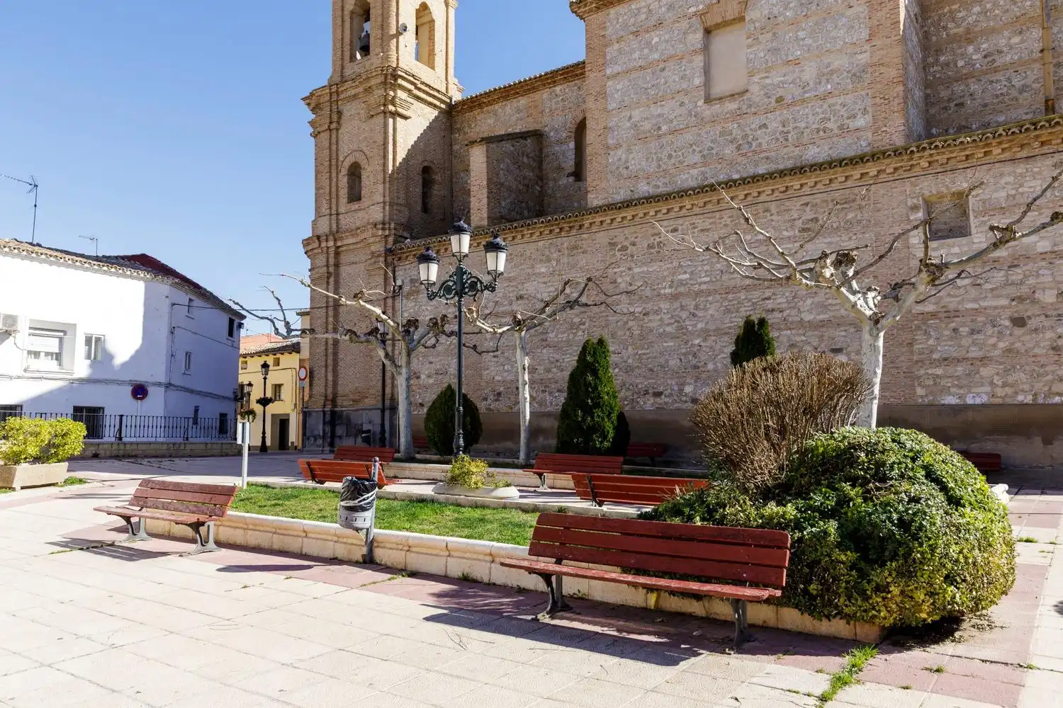 Vista exterior de Casa adosada en venda en María de Huerva amb Calefacció, Jardí privat i Terrassa