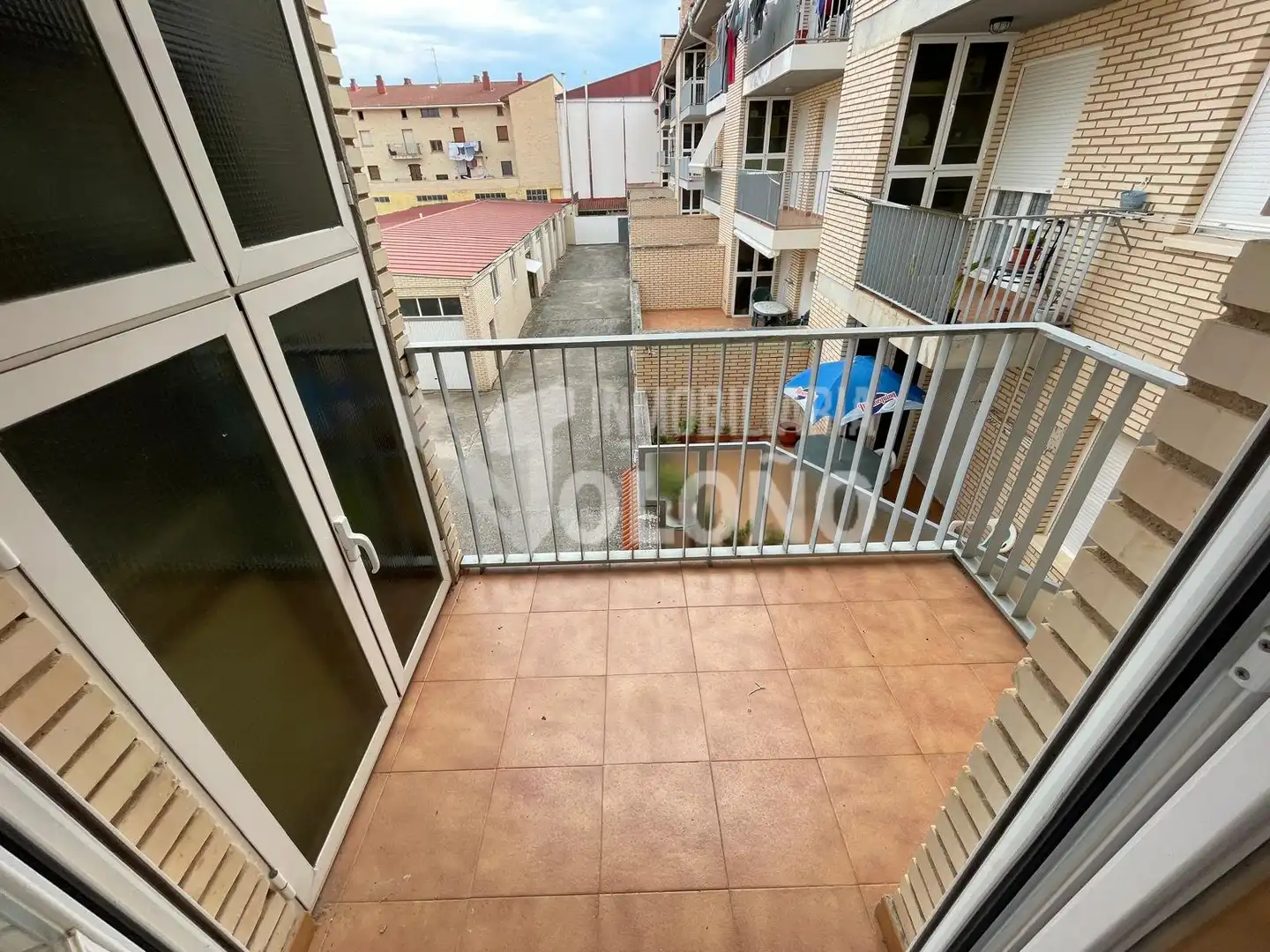 Terraza de Piso en venta en Castañares de Rioja con Calefacción, Parquet y Terraza