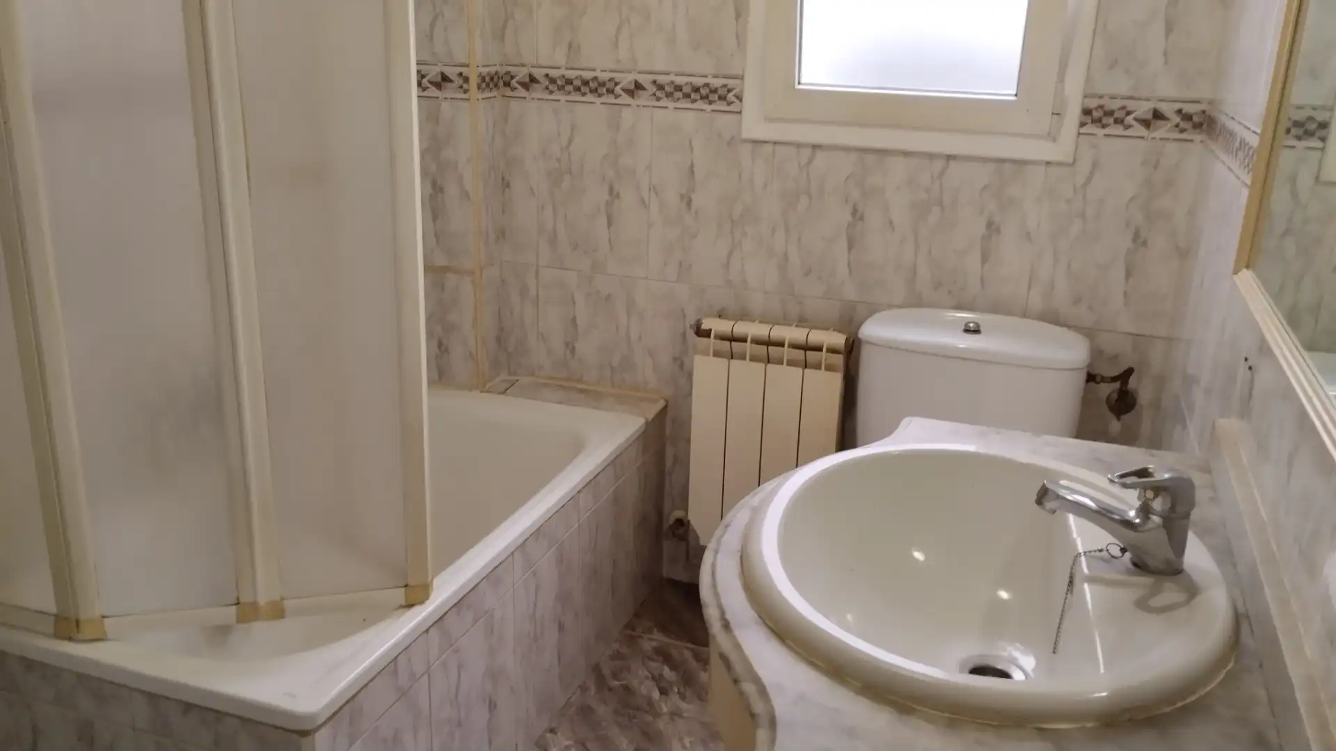 Bany de Pis en venda en Valladolid amb Calefacció
