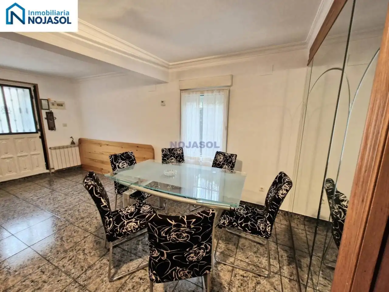 Comedor de Casa adosada en venta en Noja con Calefacción, Jardín privado y Amueblado