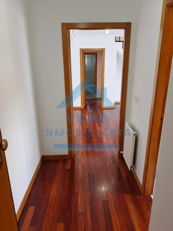Dúplex de alquiler en Brión con Calefacción, Trastero y Piscina