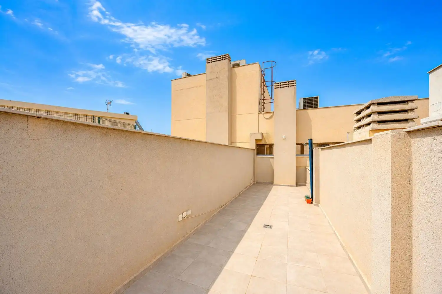 Terraza de Ático en venta en Torrevieja con Aire acondicionado, Terraza y Amueblado