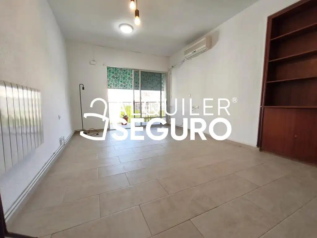 Wohnung zur Miete in Alicante / Alacant mit Klimaanlage, Terrasse und Möbliert