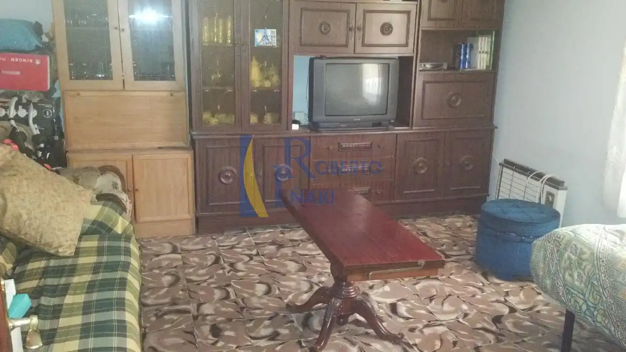 House with garden for sale in Pajares de los Oteros, imagen 2