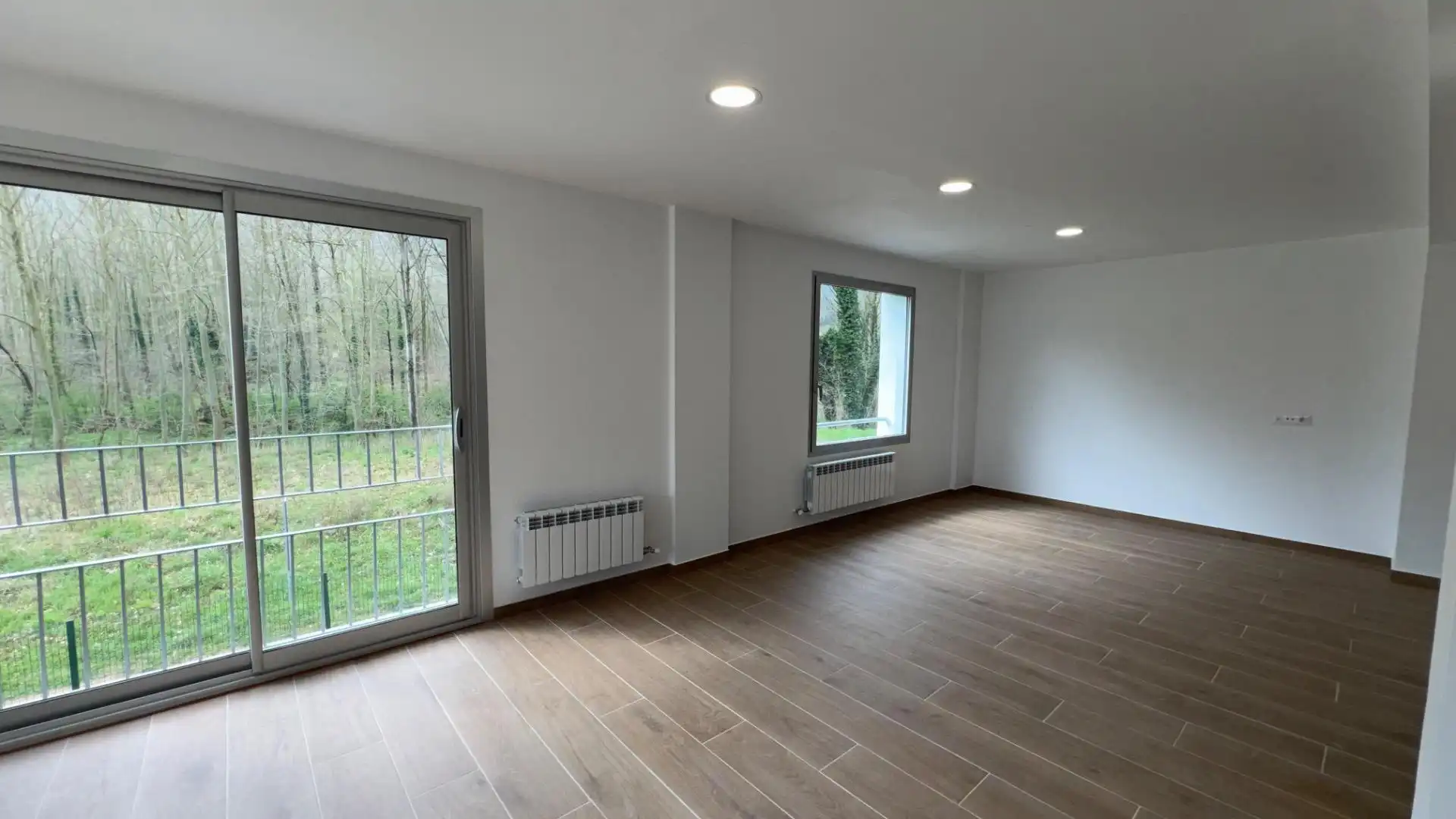 Sala de estar de Casa o chalet en venta en Sant Feliu de Pallerols con Parquet