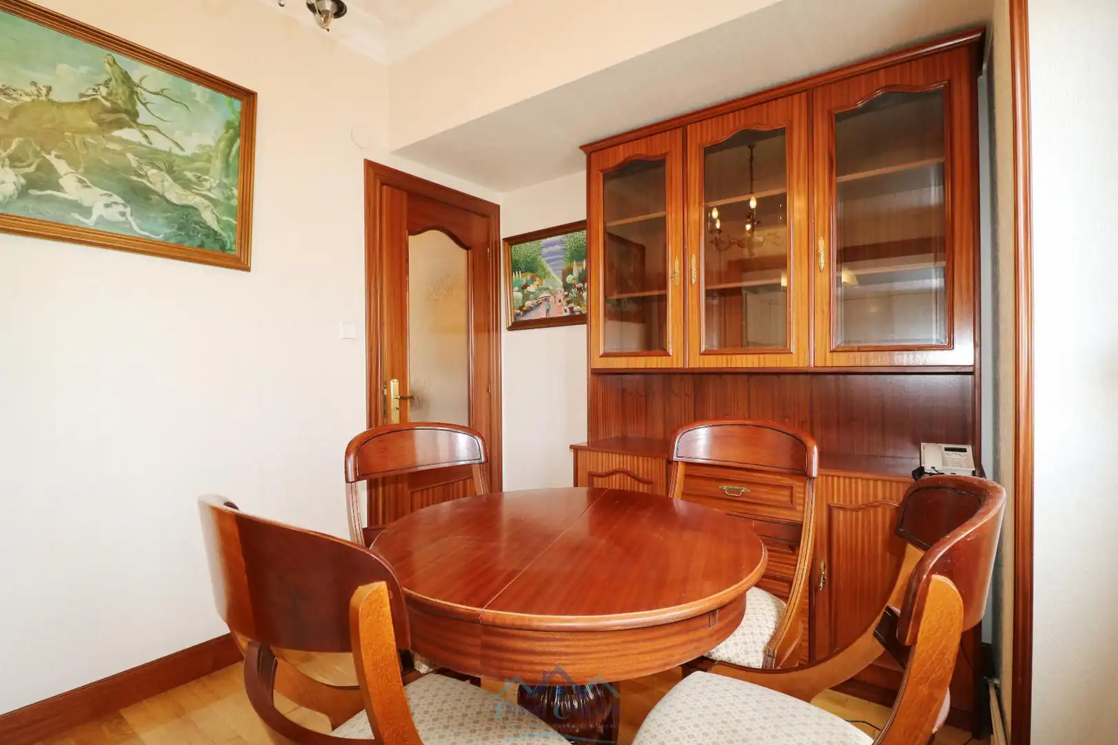 Comedor de Piso en venta en Irun  con Calefacción y Amueblado