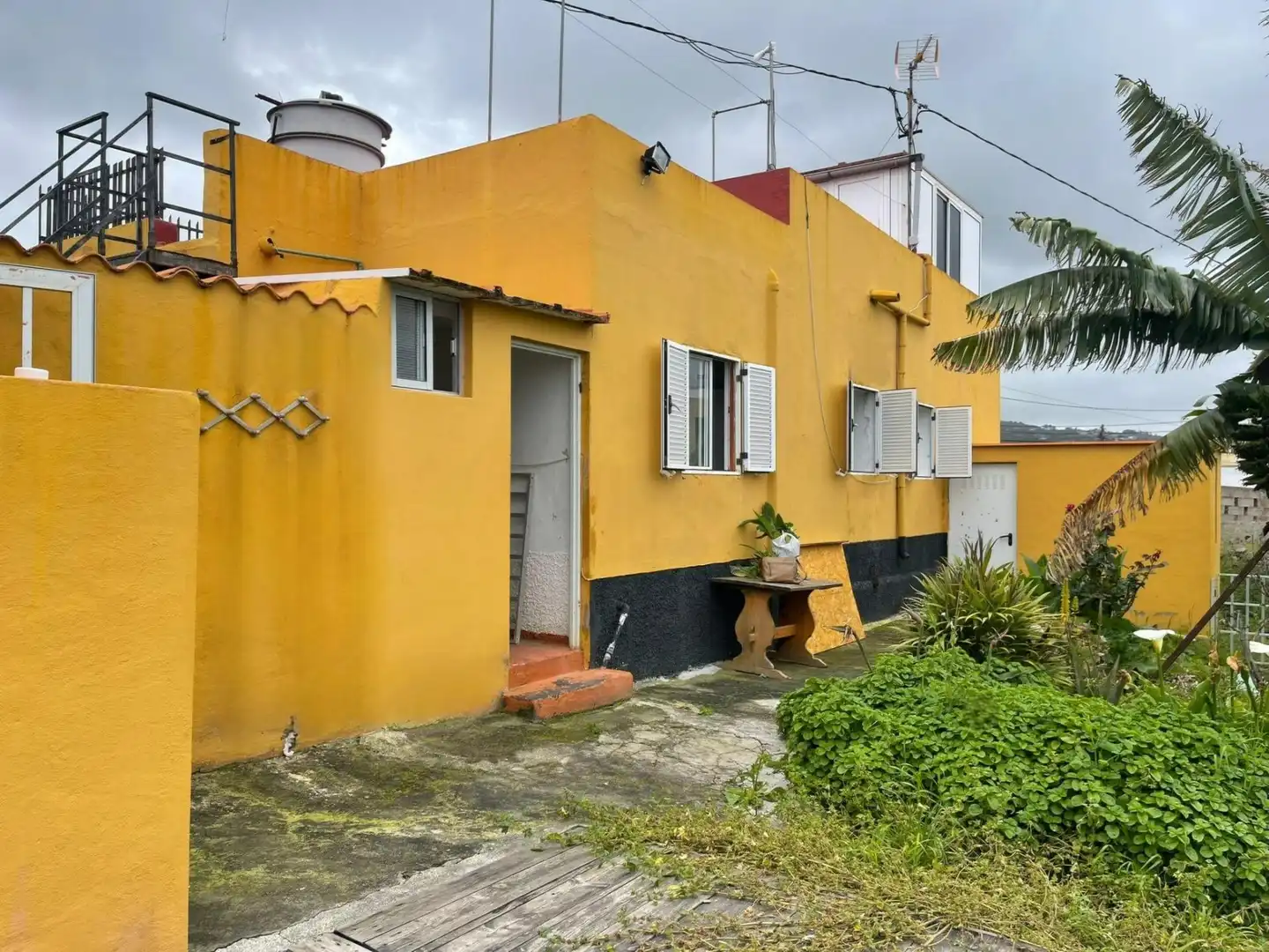 Vista exterior de Casa o xalet en venda en Moya (Las Palmas) amb Traster