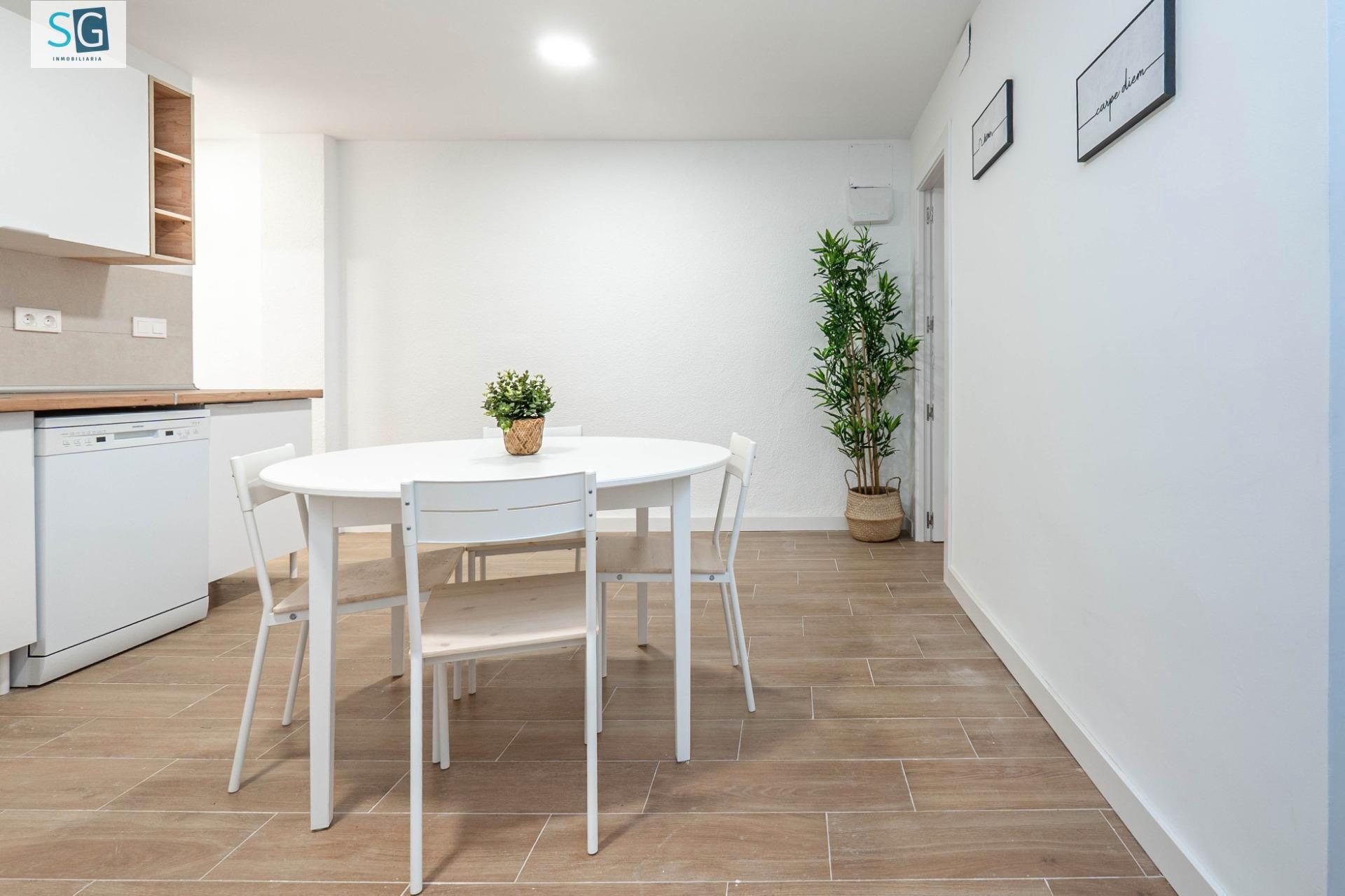 Dining room of Flat for sale in  Granada Capital  with Furnished