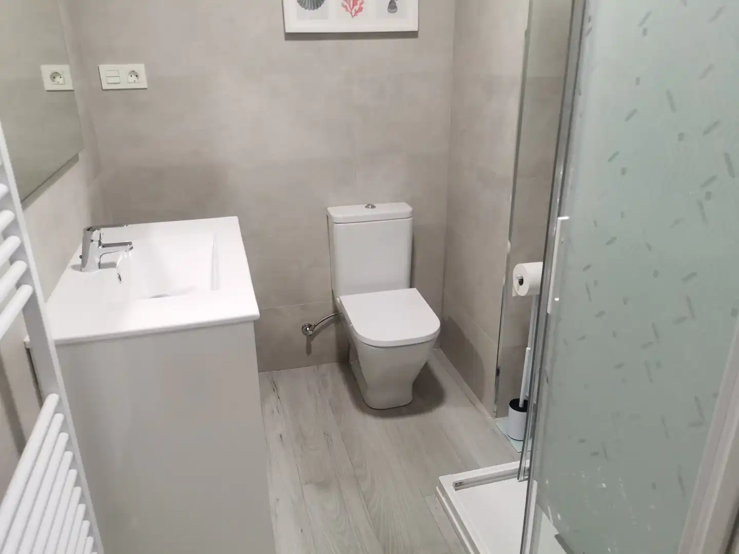 Baño de Piso en venta en León Capital  con Calefacción, Parquet y Trastero