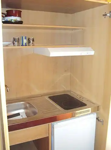 Study for rent in Calle Capuchinas, 8, Centro - Sagrario