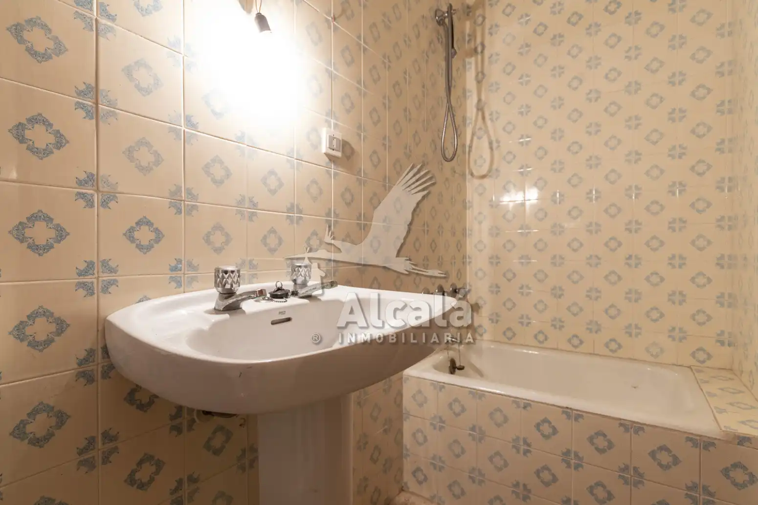 Baño de Casa o chalet en venta en Armuña de Tajuña con Jardín privado, Trastero y Balcón