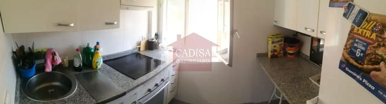 Cocina de Piso de alquiler en Salamanca con Calefacción, Parquet y Trastero