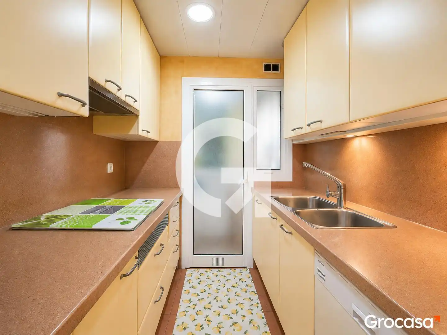 Kitchen of Flat for sale in Barcelona  with Air Conditioner, Heating and Terrace