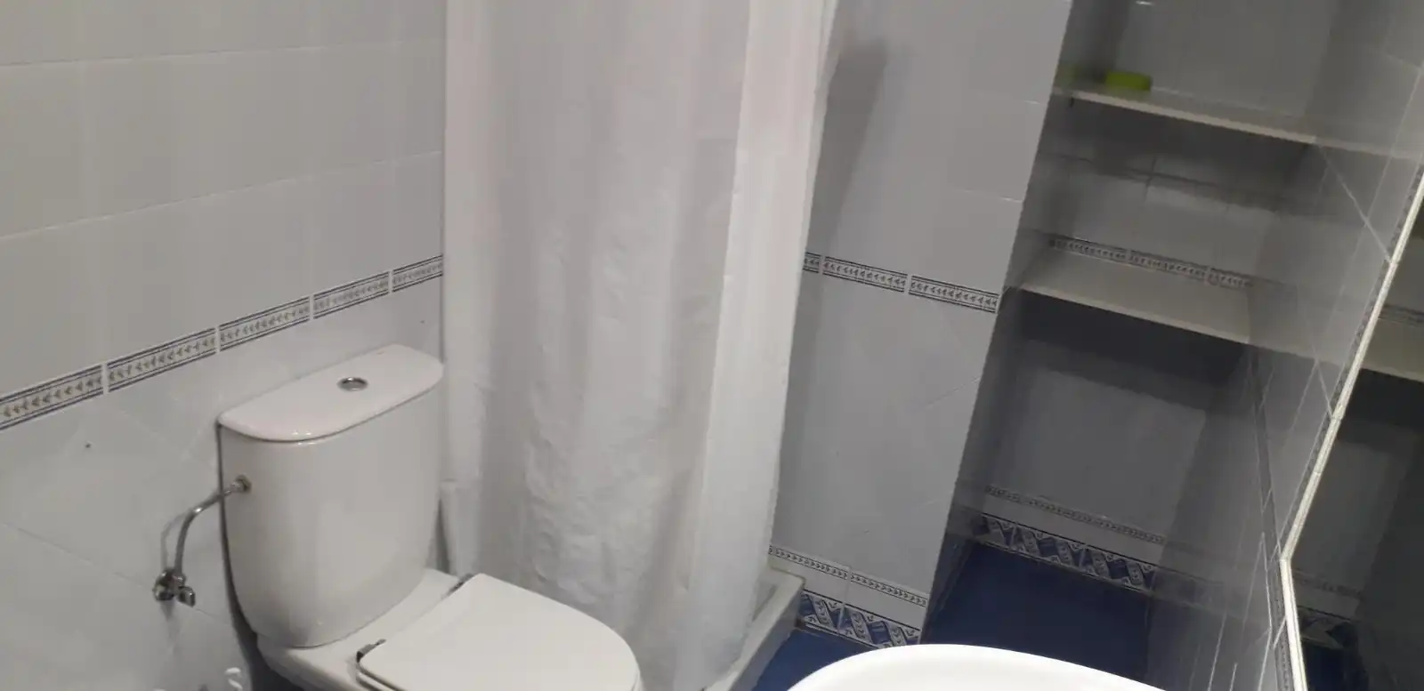 Bathroom of Apartments for rent in Ciudad Real  with Furnished