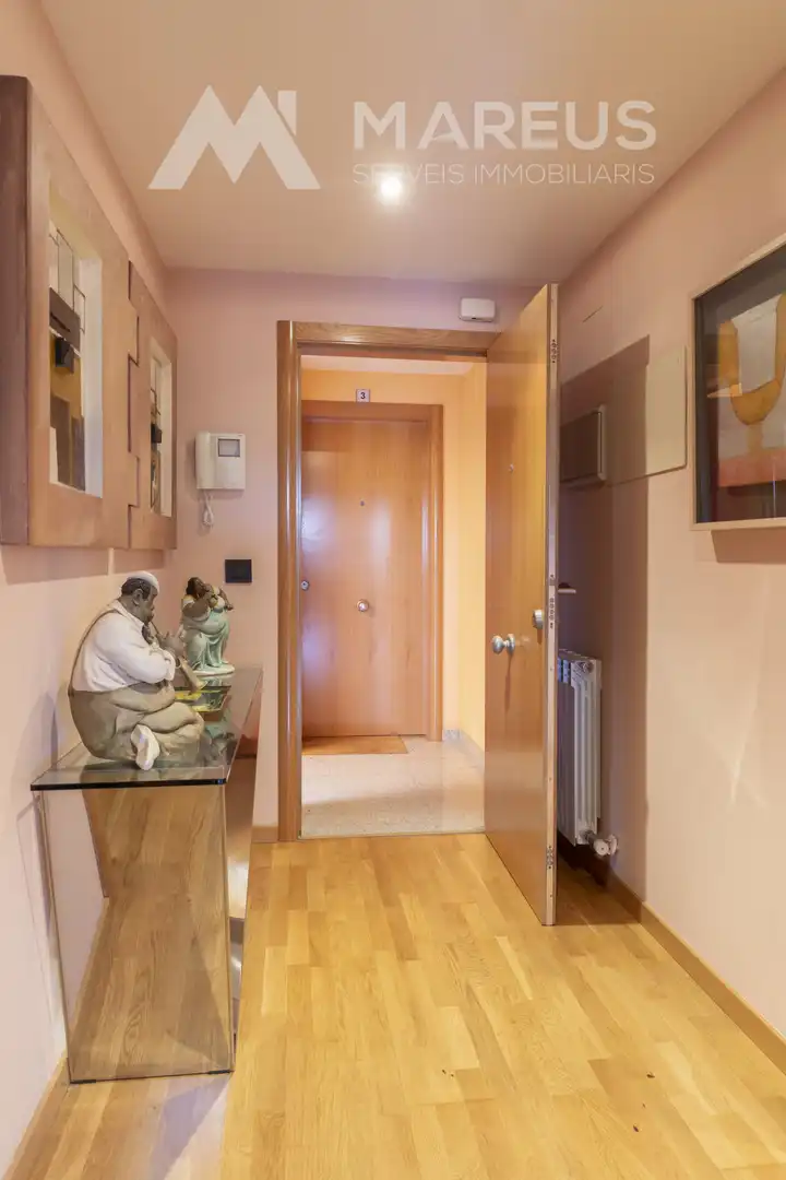 Àtic en venda en Vic amb Calefacció, Parquet i Terrassa