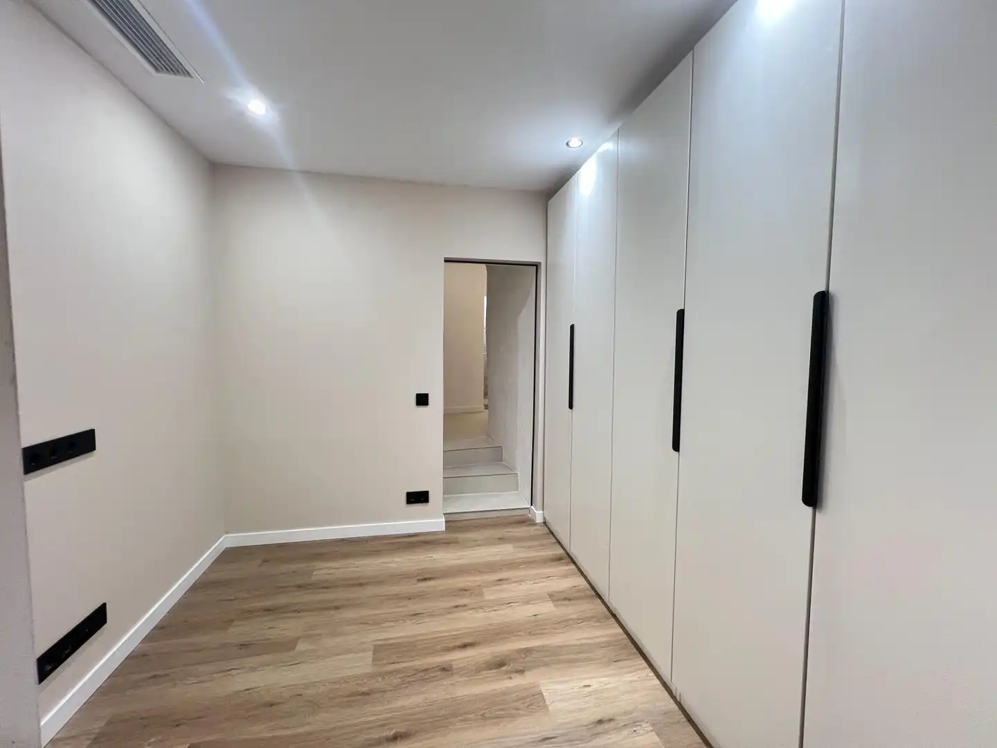 Ground floor for sale in Inca  with Air Conditioner and Furnished