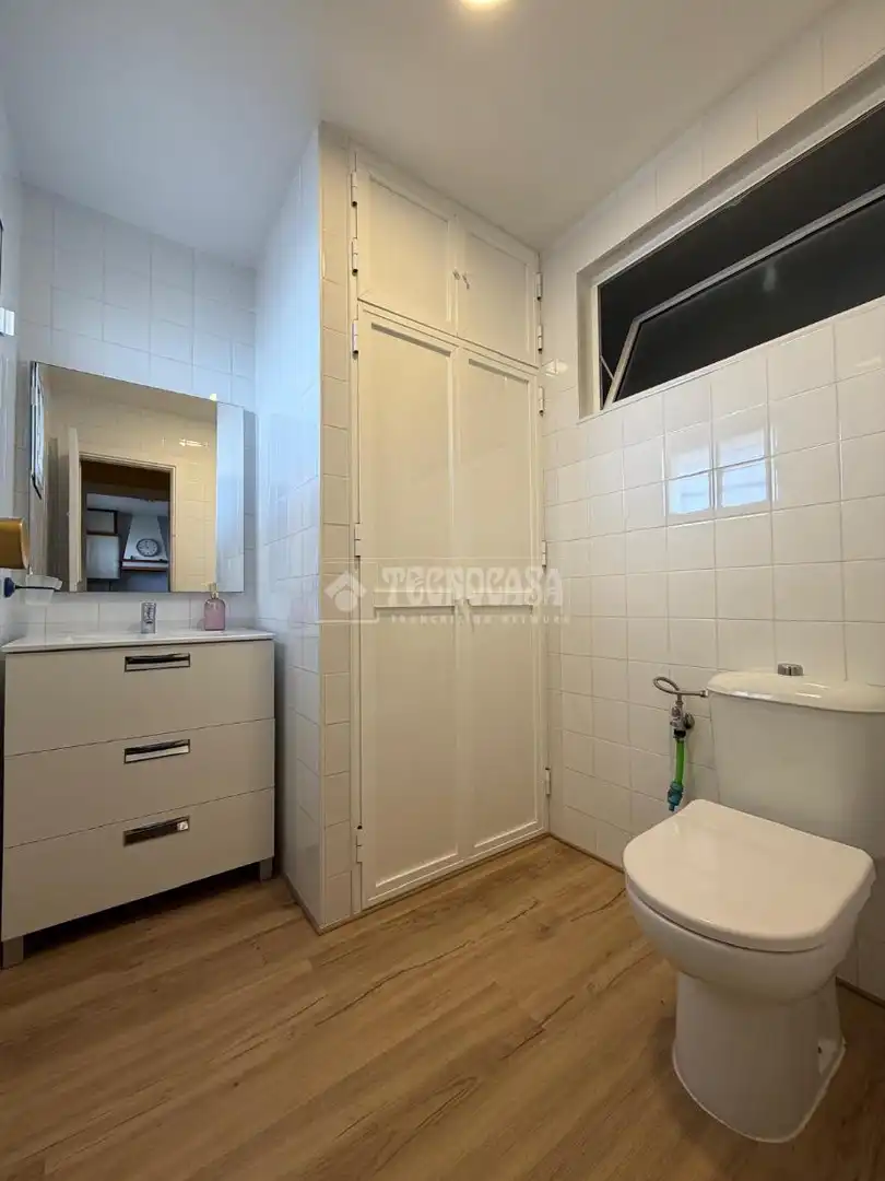 Baño de Piso en venta en Isla Cristina con Terraza