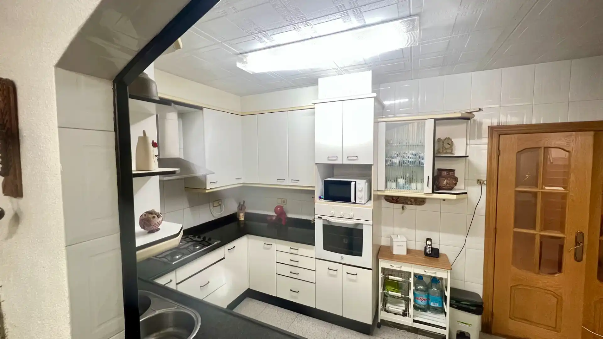 Cuina de Casa o xalet en venda en Terrassa amb Terrassa, Traster i Alarma