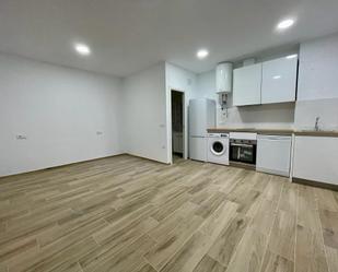 Flat to rent in  Madrid Capital  with Air Conditioner