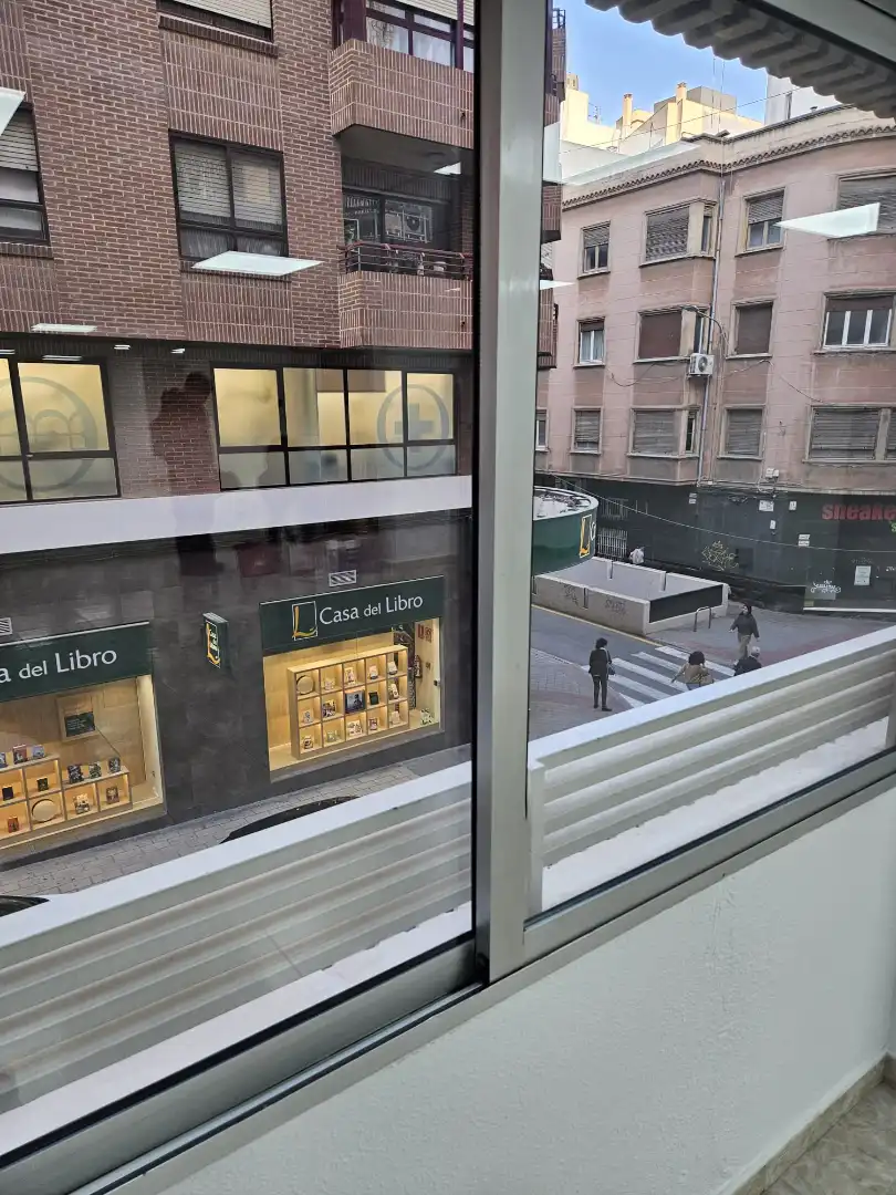 Außenansicht von Büro zur Miete in Alicante / Alacant mit Klimaanlage und Heizung