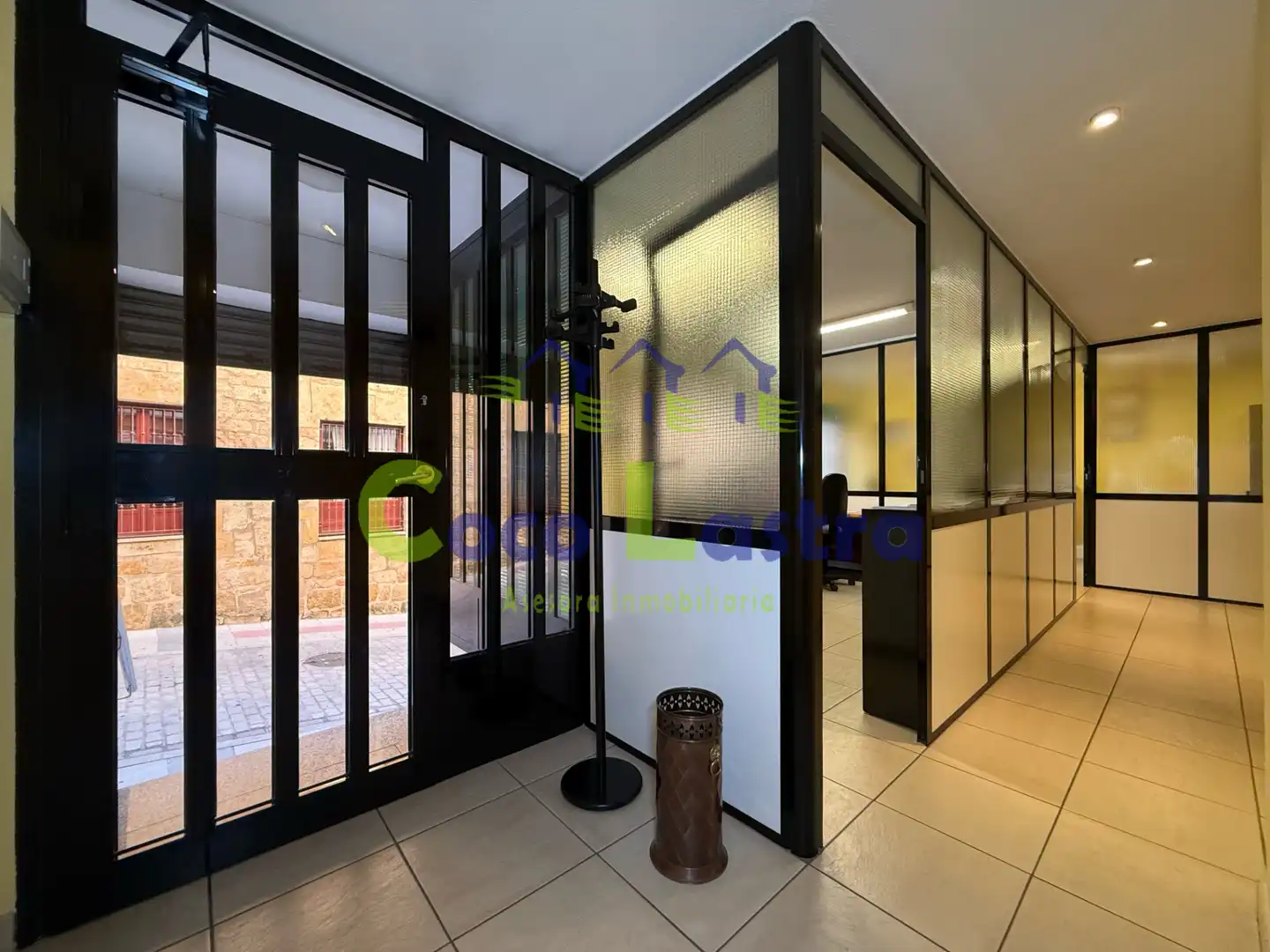 Business premises for sale in Calle Bretón, imagen 5