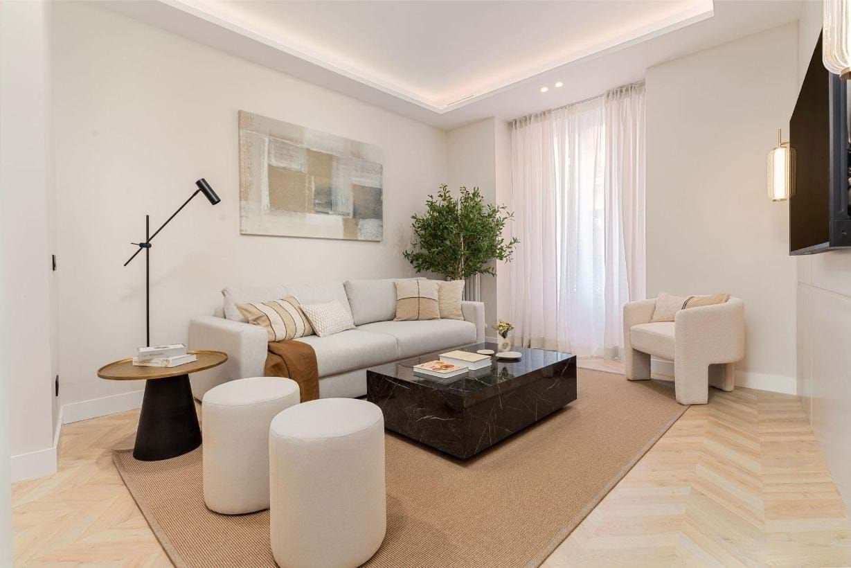 Sala de estar de Piso en venta en  Madrid Capital con Amueblado