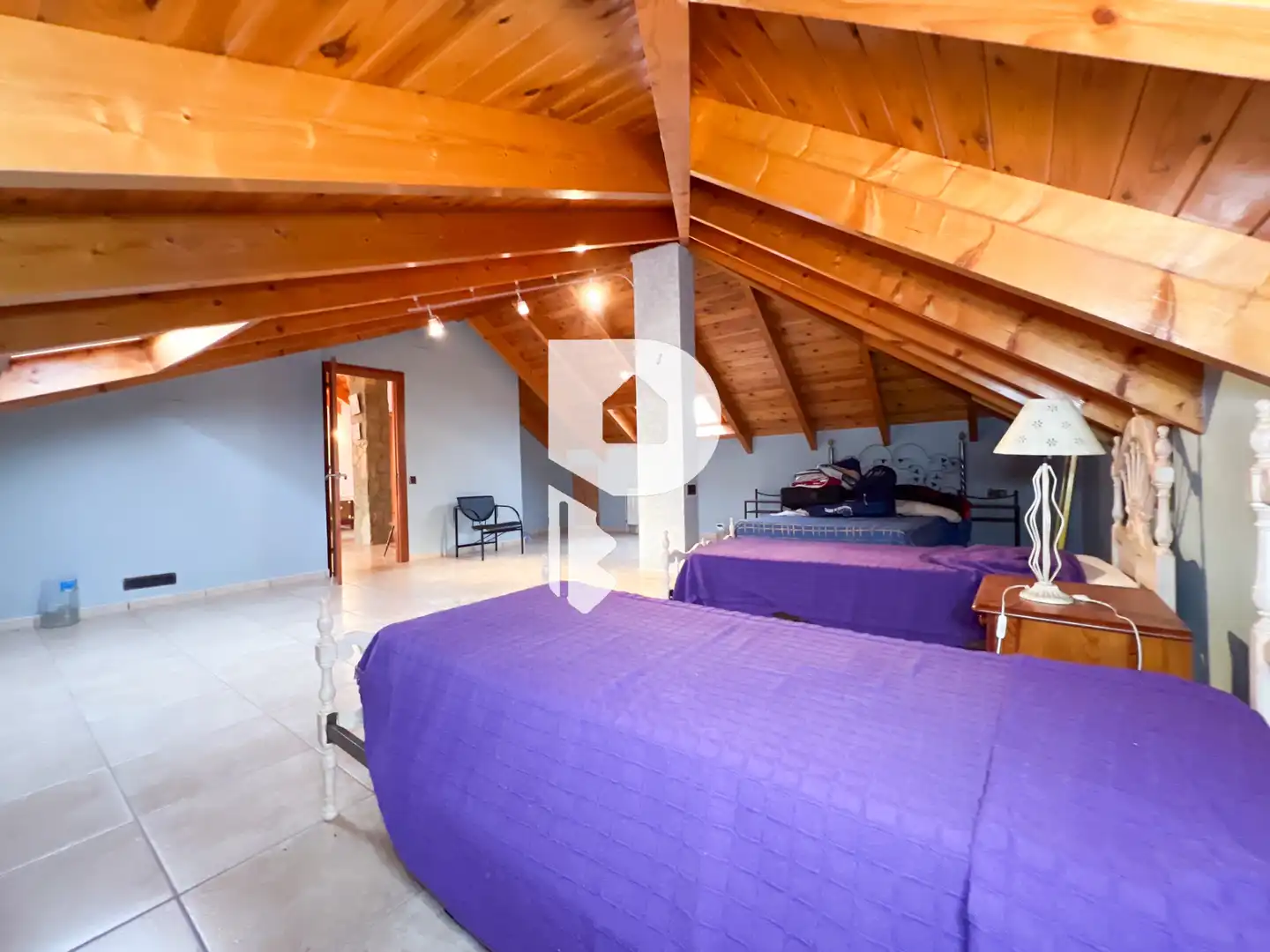 Dormitori de Casa o xalet en venda en Vallirana amb Aire condicionat, Calefacció i Jardí privat
