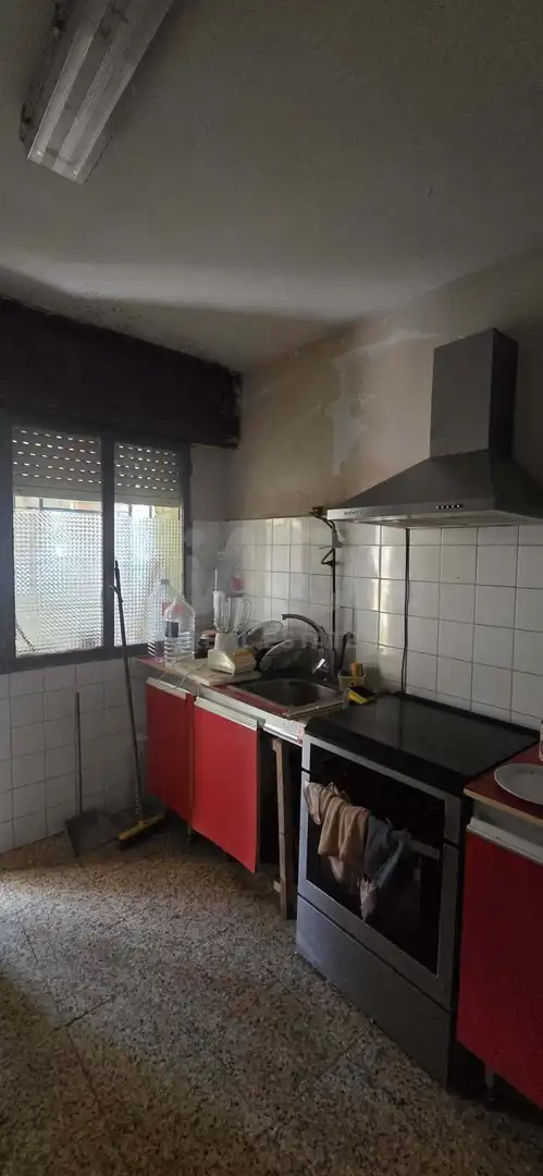 Cuina de Casa o xalet en venda en Sevilla la Nueva amb Calefacció i Piscina