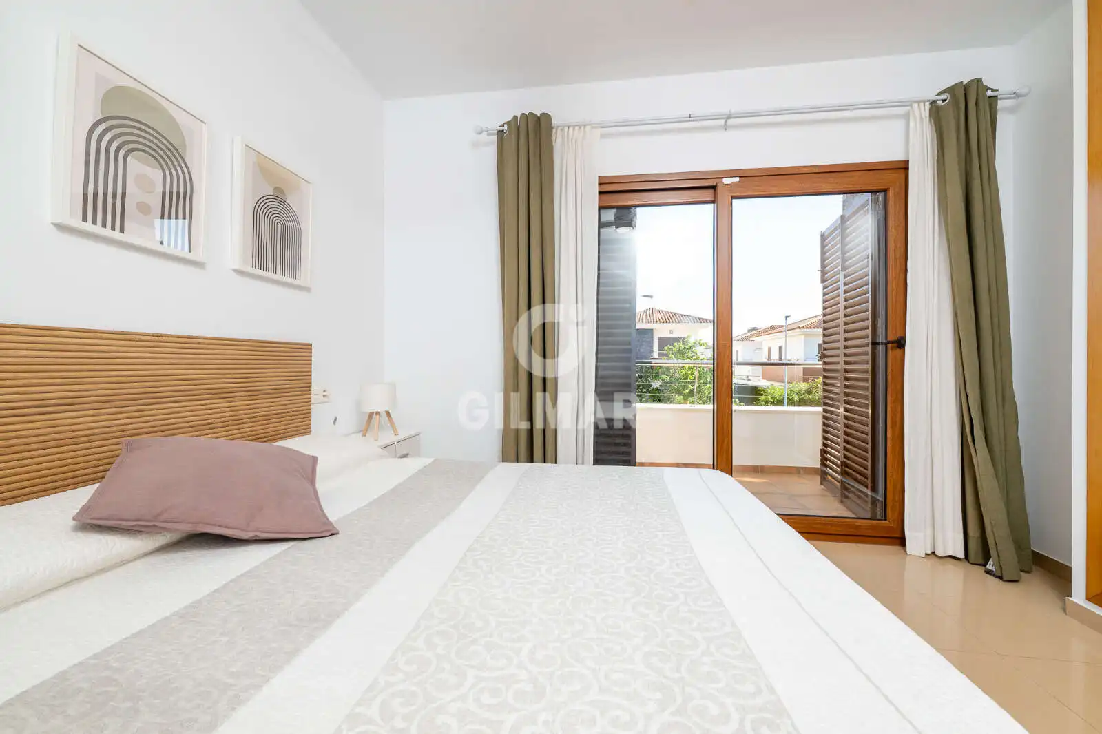 Bedroom of Detached homes for sale in Chiclana de la Frontera  with Private garden, Swimming Pool and Furnished