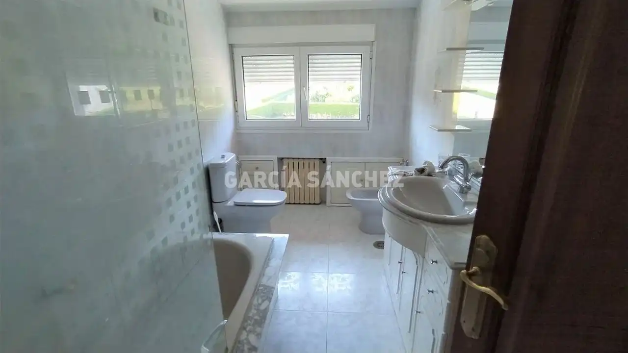 Casa amb terrassa en venda a Estrada de Boiro Noia 11, imagen 43