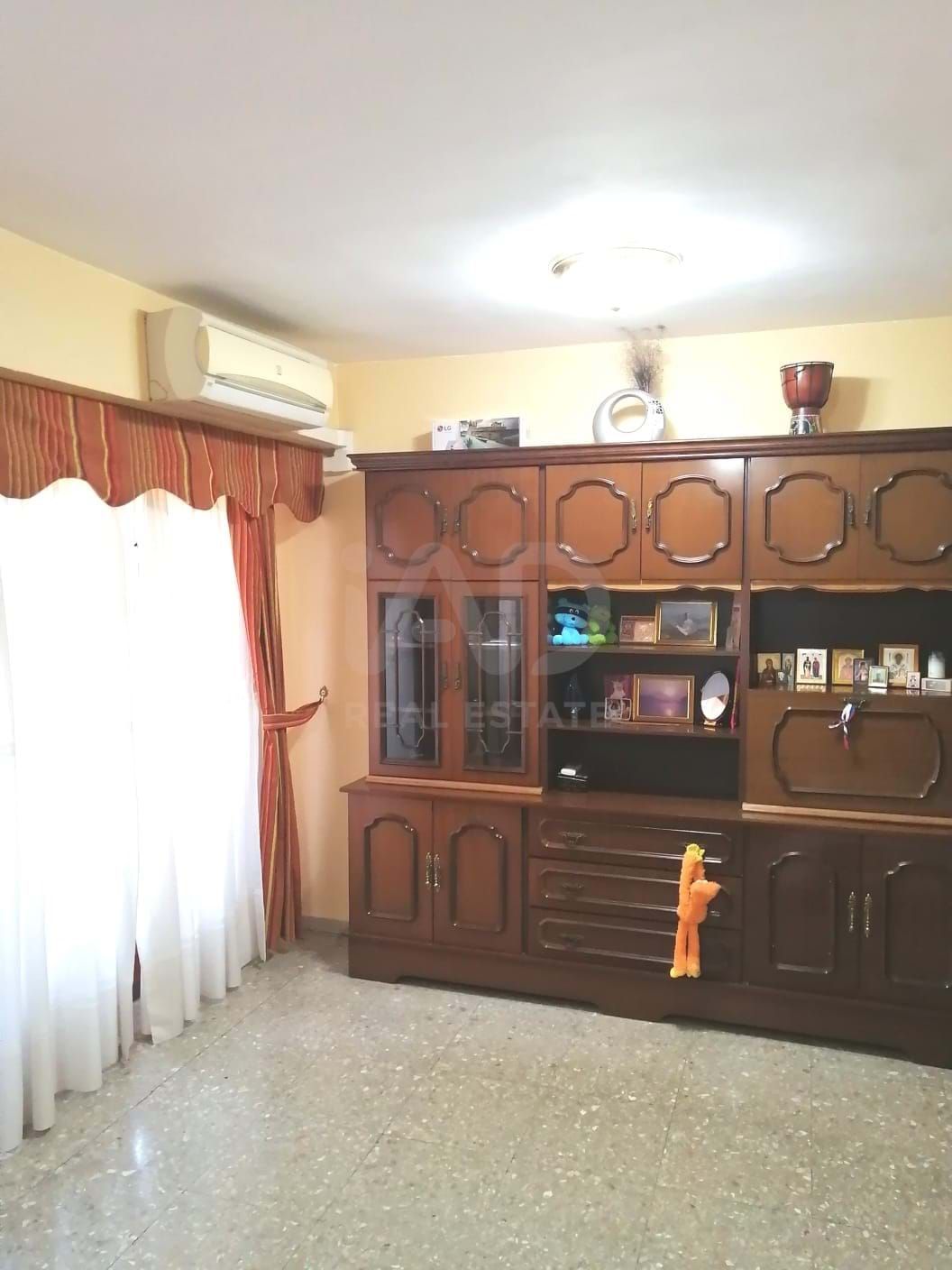 Flat for sale in Onil  with Air Conditioner and Heating
