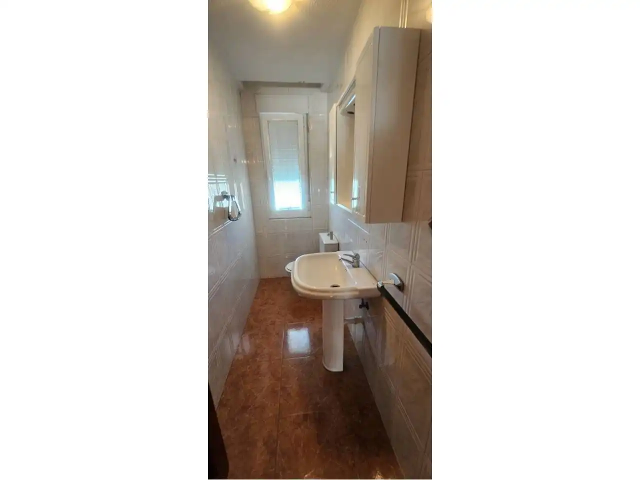 Baño de Casa adosada en venta en Sariegos con Calefacción, Parquet y Terraza