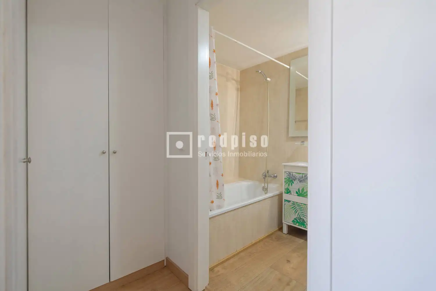 Bedroom of Flat for sale in Madrid  with Air Conditioner, Heating and Private garden