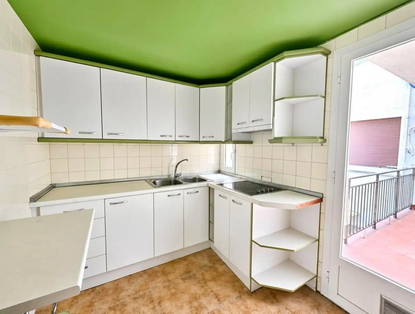 Cocina de Piso en venta en Plasencia con Calefacción, Terraza y Balcón