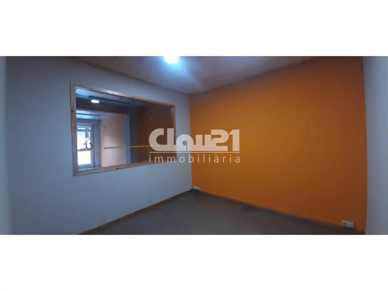 Local comercial en alquiler en Calle Aurora Bertrana, imagen 5