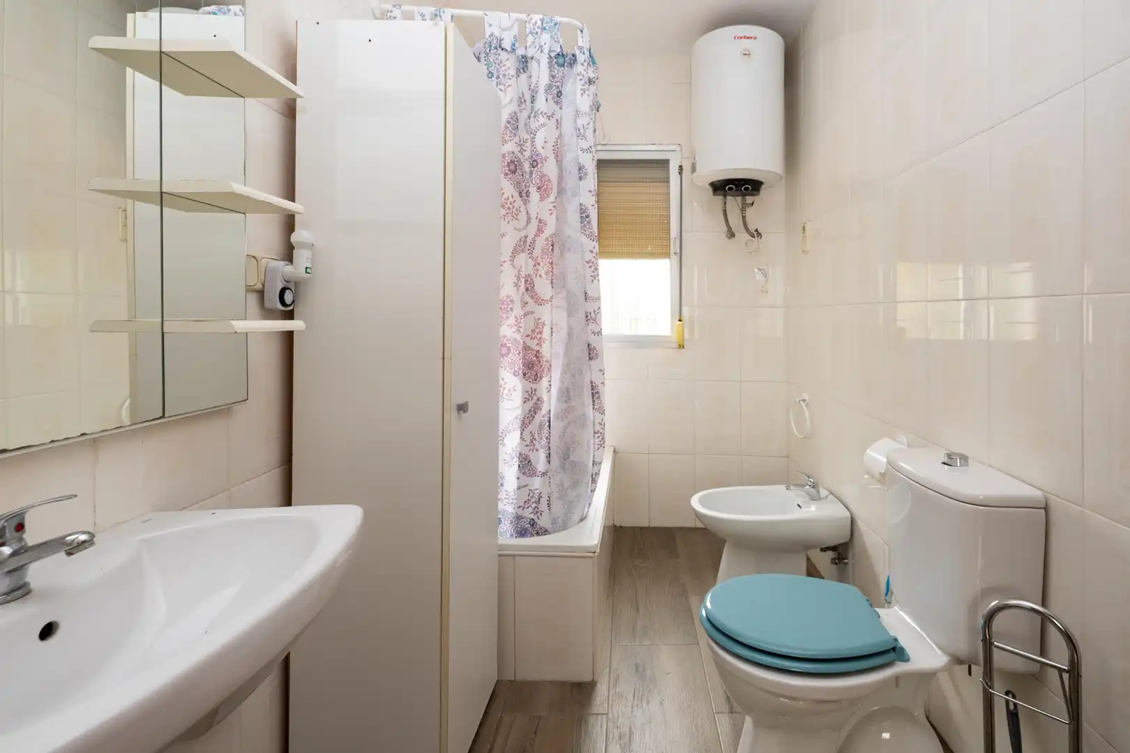 Baño de Finca rústica en venta en Dílar con Jardín privado