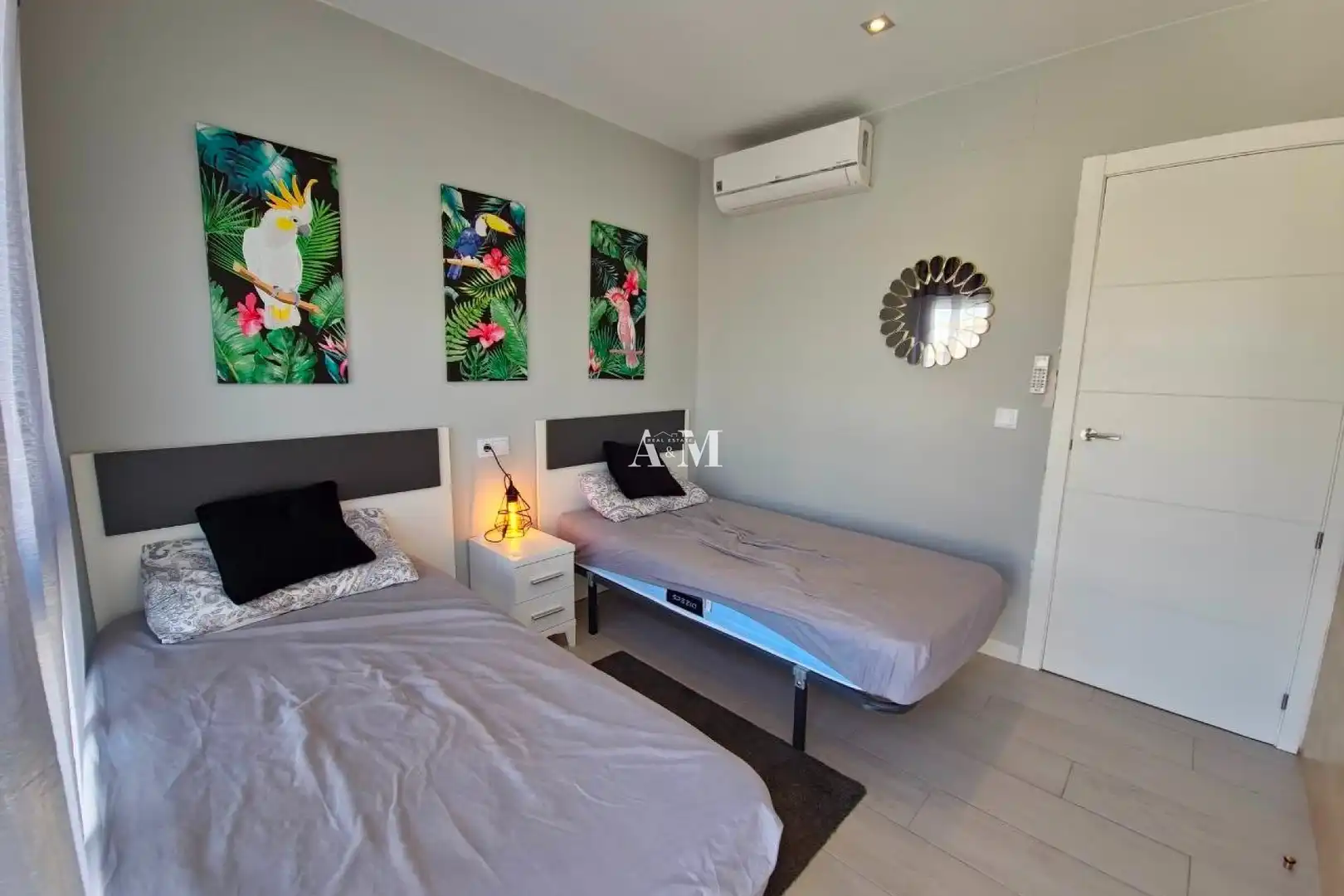 Detached homes for rent in La Regia
