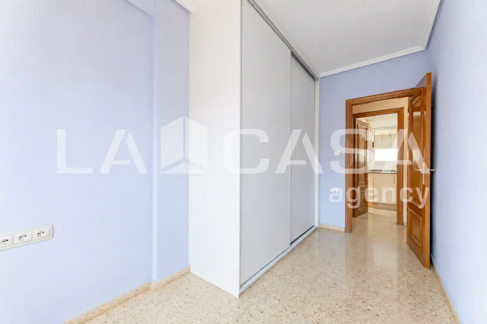 Habitación de Piso en venta en Valencia con Balcón