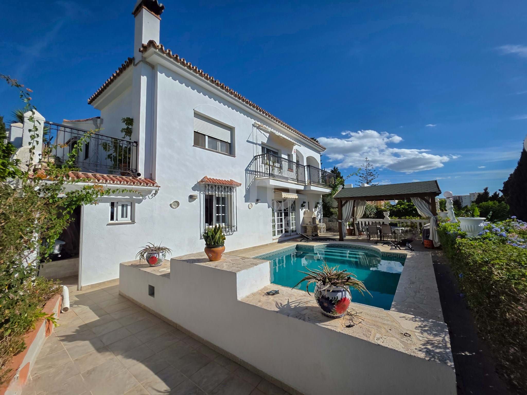Exterior view of House or chalet for sale in Málaga Capital  with Air Conditioner, Heating and Terrace