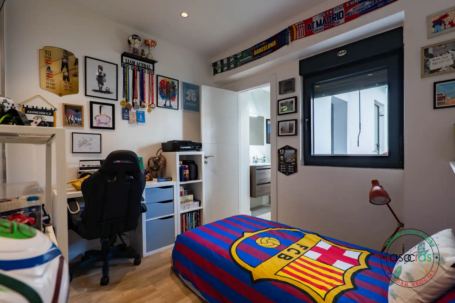 Habitación de Piso en venta en Gijón  con Calefacción, Terraza y Trastero