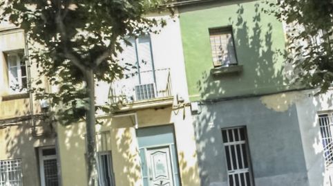 Foto 2 de Piso en venta en Casagemes, Badalona