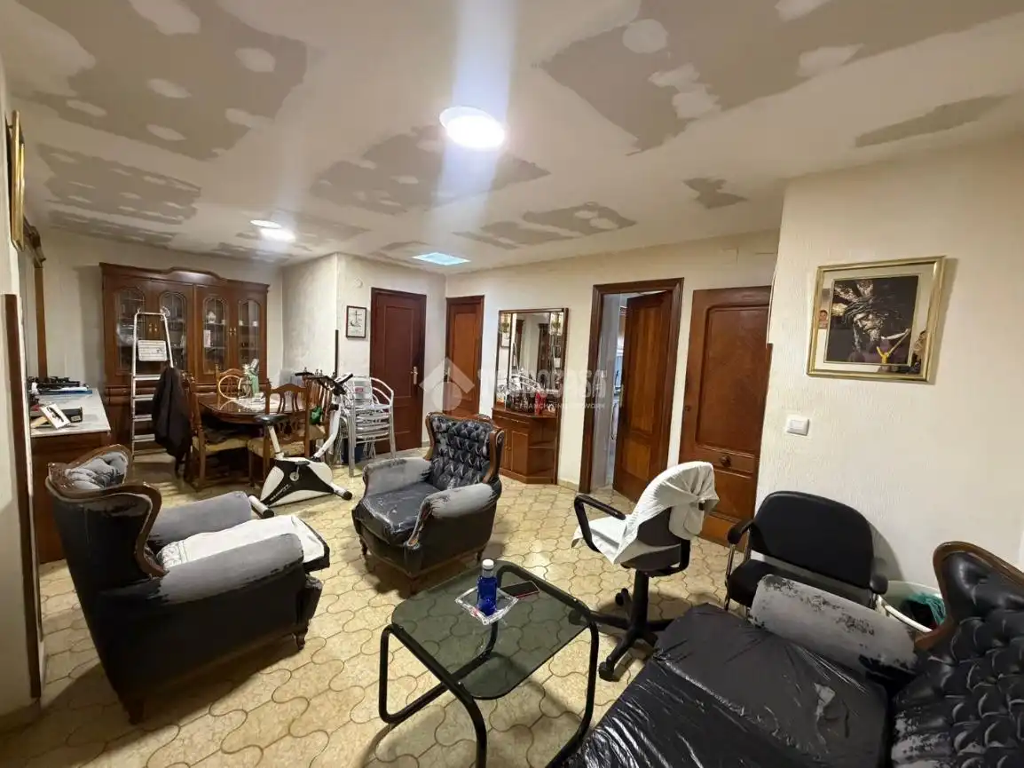 Attic for sale in Sevilla  with Air Conditioner and Balcony
