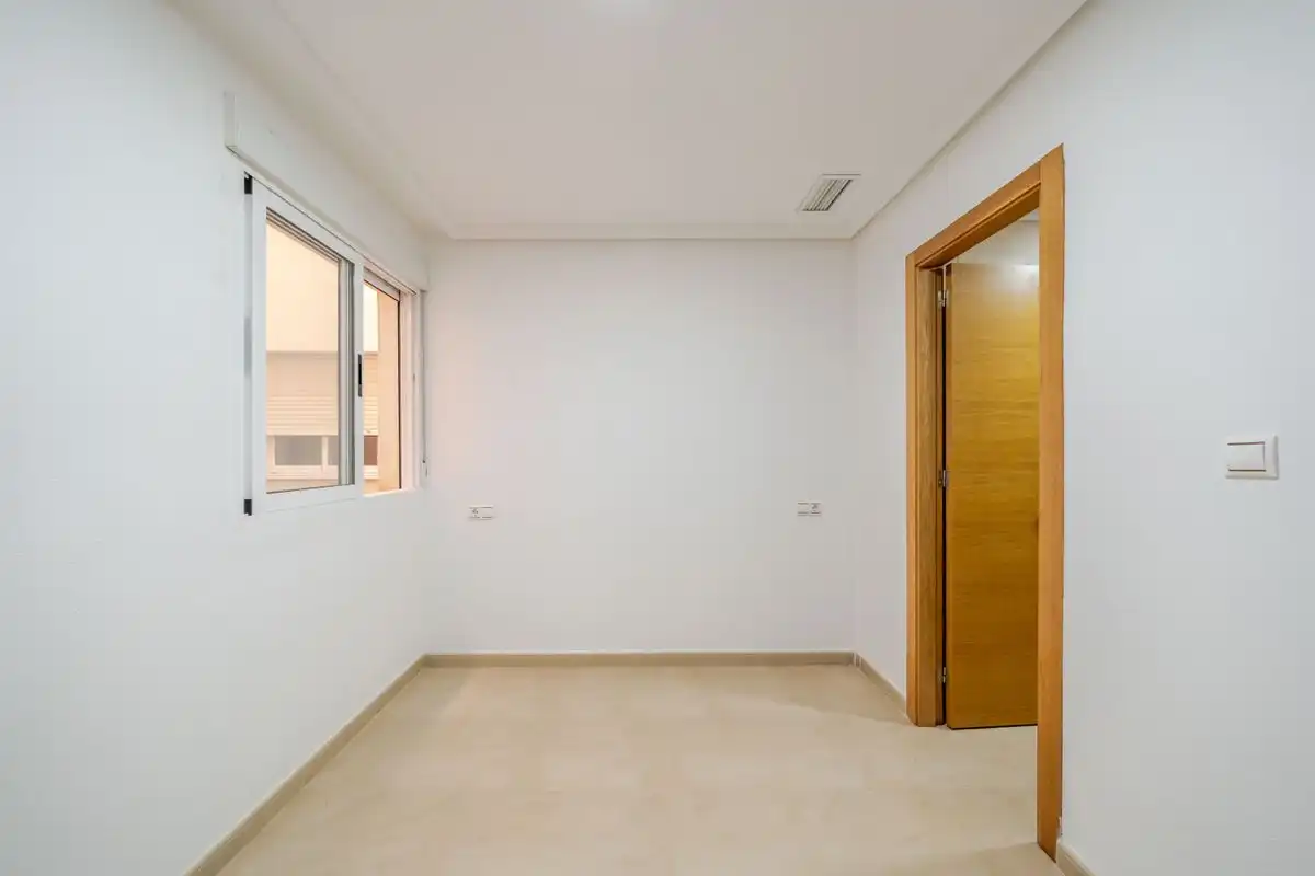 Flat with lift for sale in Calle Campoamor, imagen 23