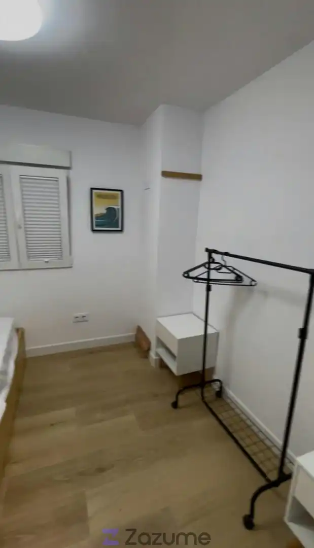 Habitación de Apartamento de alquiler en Laredo con Calefacción, Amueblado y Horno