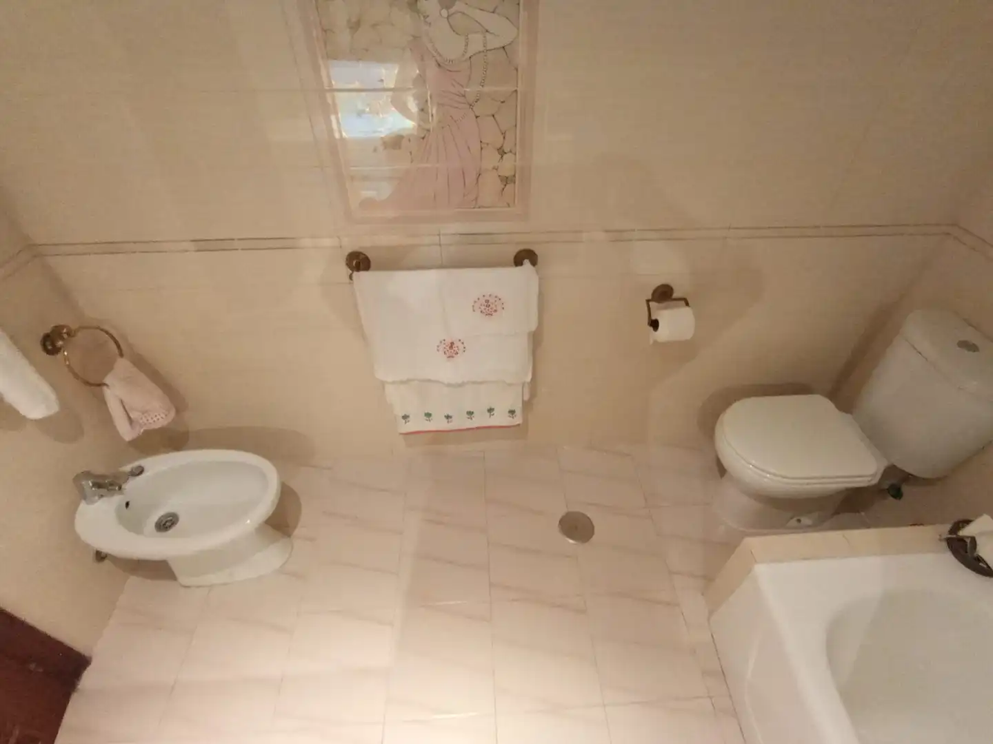 Bany de Casa adosada en venda en Gijón  amb Calefacció, Jardí privat i Terrassa