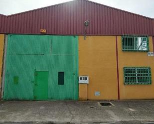 Vista exterior de Nau industrial en venda en Casar de Cáceres