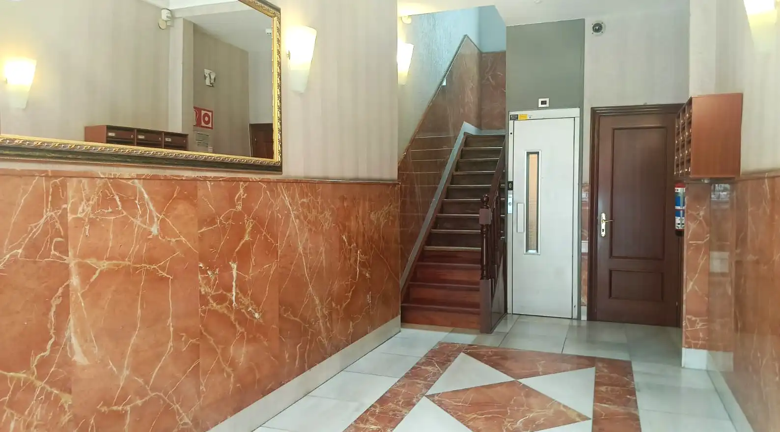 Flat with terrace for sale in Licenciado Poza, imagen 25