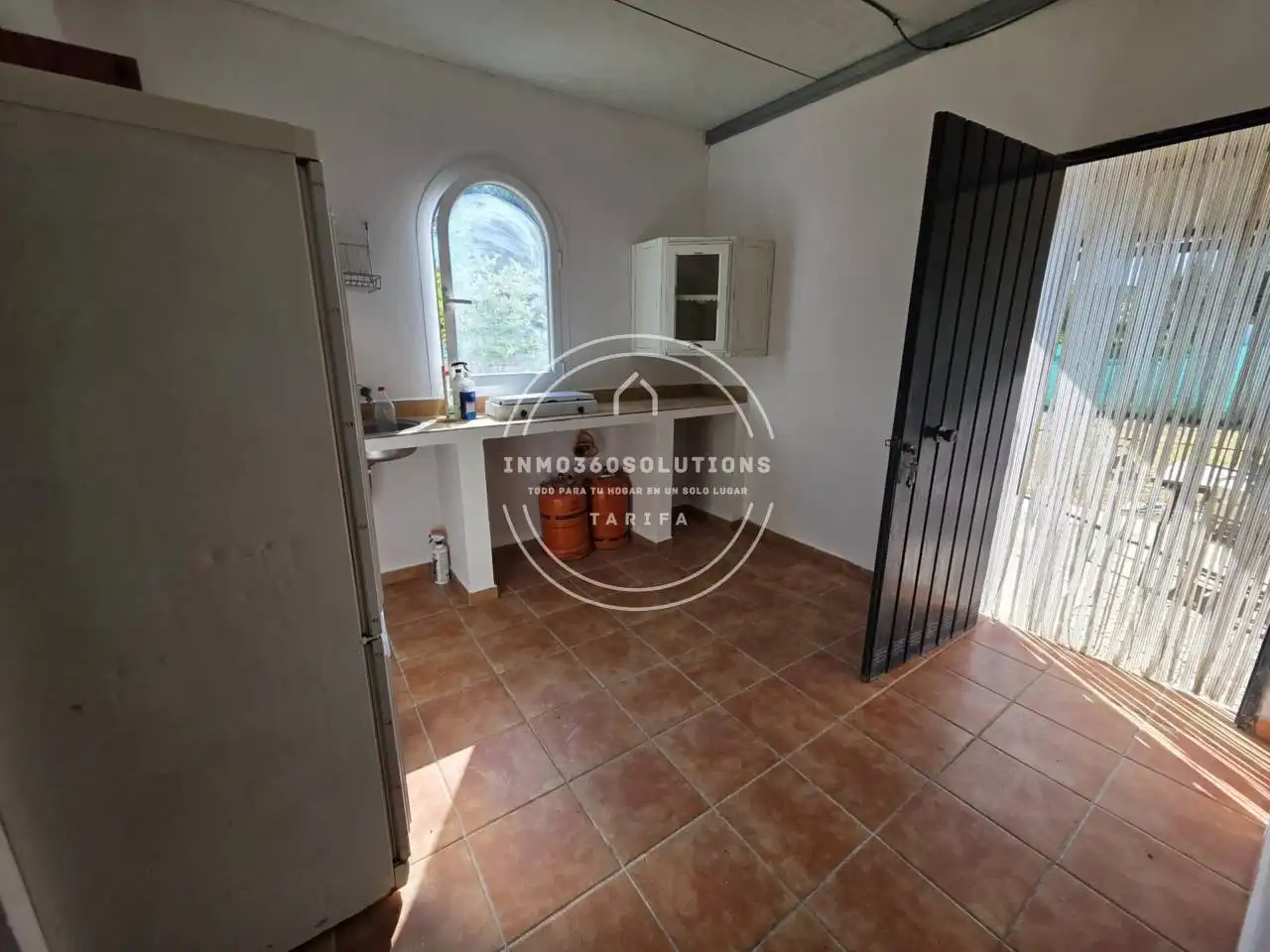 Cuina de Casa o xalet en venda en Alcalá de los Gazules amb Jardí privat i Terrassa